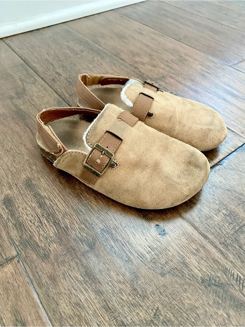 Kids Shoe Bundle – New Balance Sneakers + Old Navy Clogs